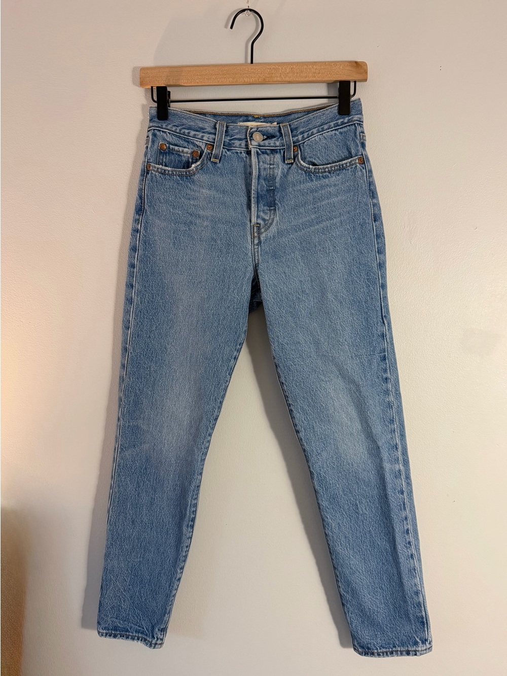 Levis wedgie straight leg jeans